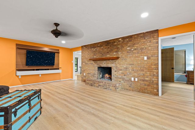 9997 County Road 317 S, Henderson, TX 75654