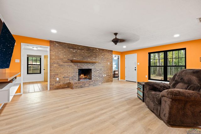 9997 County Road 317 S, Henderson, TX 75654