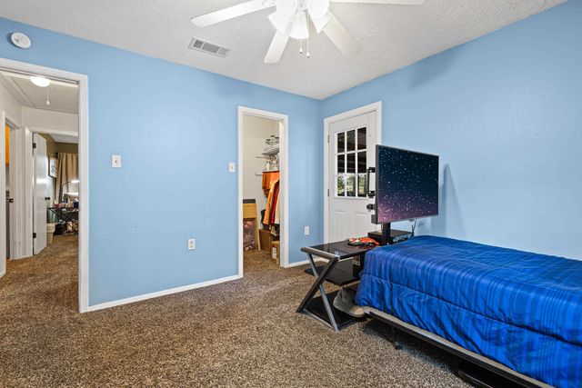 9997 County Road 317 S, Henderson, TX 75654