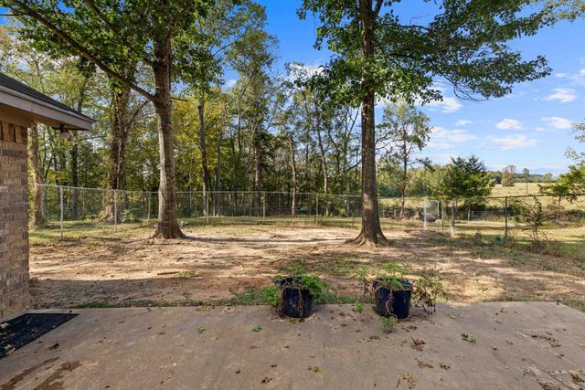 9997 County Road 317 S, Henderson, TX 75654