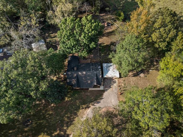 9997 County Road 317 S, Henderson, TX 75654