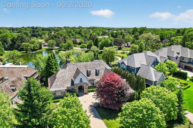 2951 Turtle Pond Court, Bloomfield Hills, MI 48302