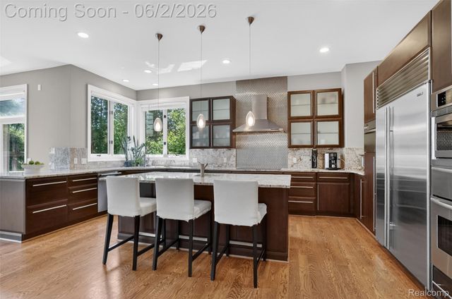 2951 Turtle Pond Court, Bloomfield Hills, MI 48302