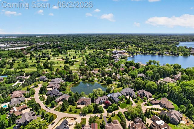 2951 Turtle Pond Court, Bloomfield Hills, MI 48302