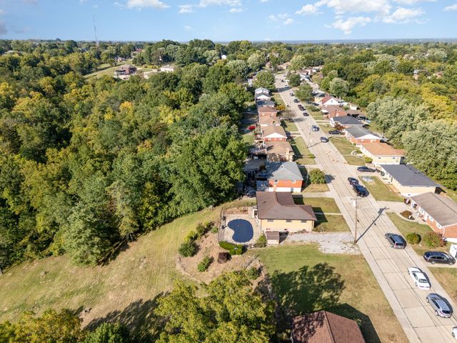 33 Shaw Drive, Alexandria, KY 41001