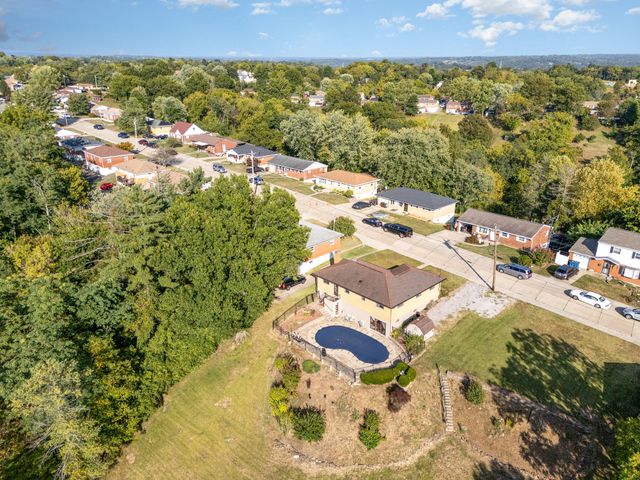 33 Shaw Drive, Alexandria, KY 41001