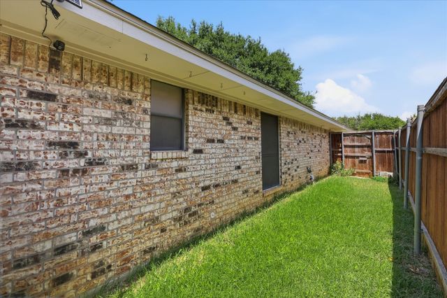 3213 Brooke Street, Denton, TX 76207