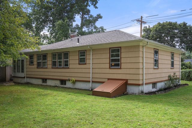 78 Mower St, Worcester, MA 01602