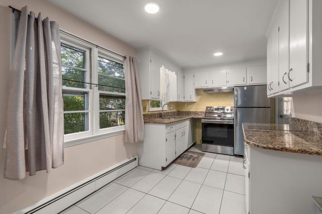 78 Mower St, Worcester, MA 01602