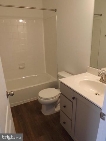 26 KIRBY CT, Bunker Hill, WV 25413