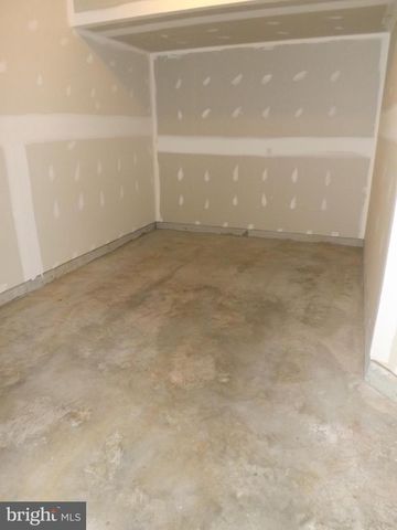 26 KIRBY CT, Bunker Hill, WV 25413