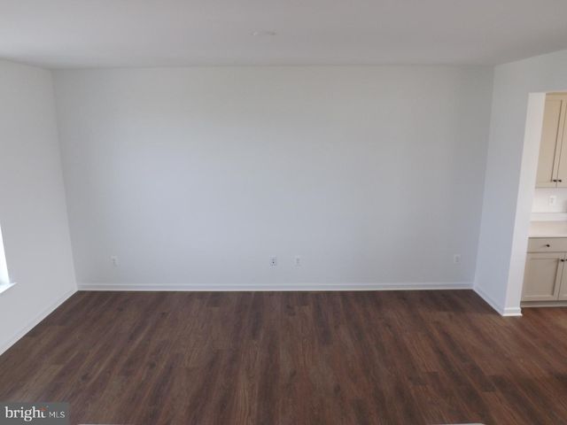26 KIRBY CT, Bunker Hill, WV 25413