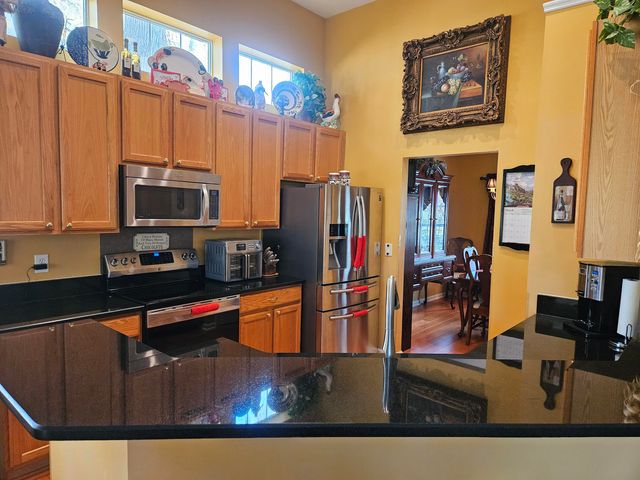 568 Pointe Of Oaks Road, Summerville, SC 29485