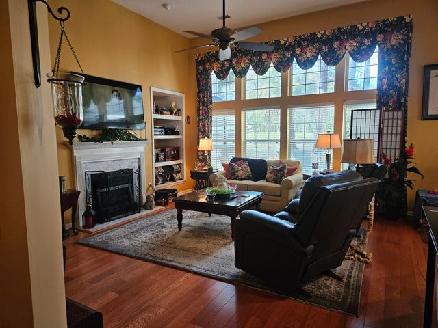 568 Pointe Of Oaks Road, Summerville, SC 29485