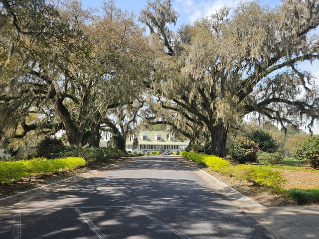 568 Pointe Of Oaks Road, Summerville, SC 29485