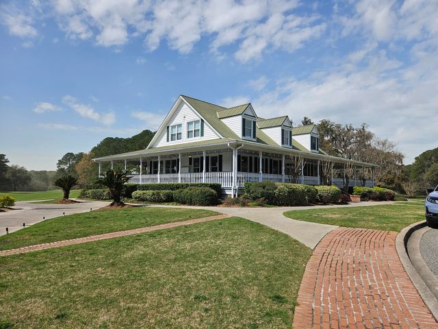 568 Pointe Of Oaks Road, Summerville, SC 29485