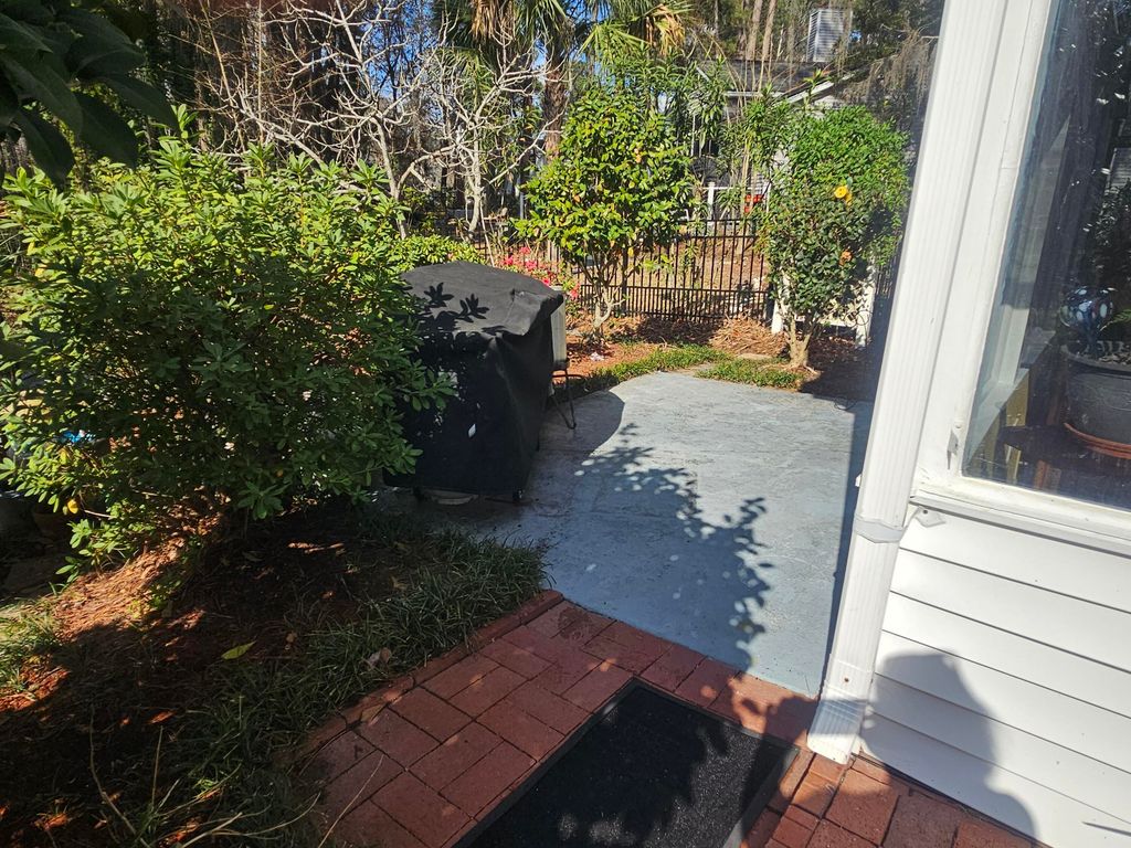 Image 32 of property listing at 568 Pointe Of Oaks Road, Summerville, SC 29485