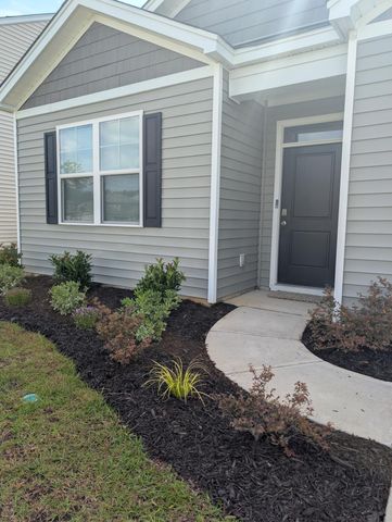 911 Woodside Creek Lane, Summerville, SC 29486