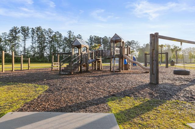 911 Woodside Creek Lane, Summerville, SC 29486