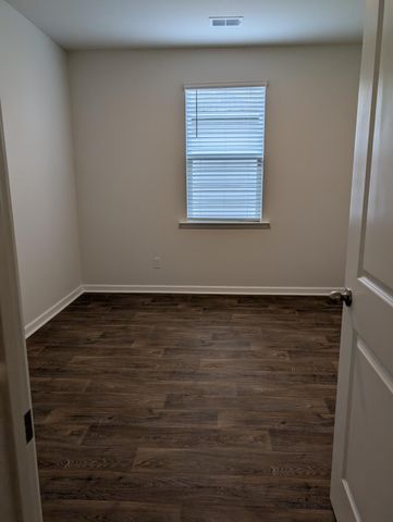 911 Woodside Creek Lane, Summerville, SC 29486
