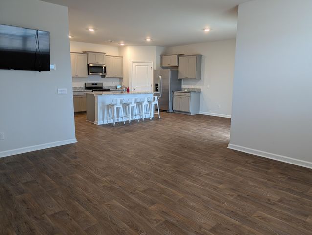 911 Woodside Creek Lane, Summerville, SC 29486
