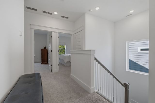 1084 Callaway Dr, Lebanon, TN 37087
