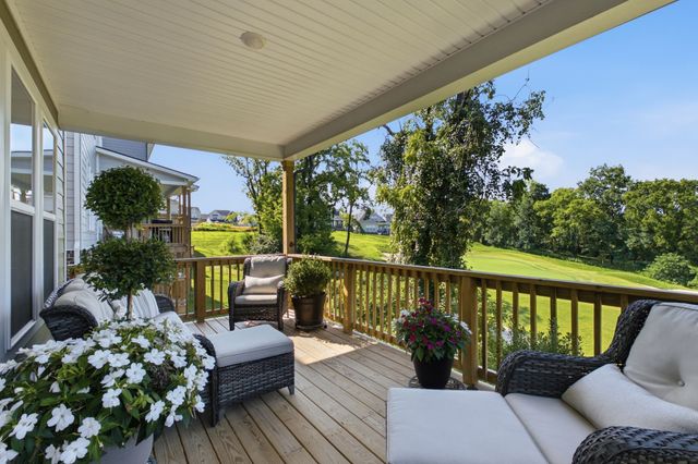 1084 Callaway Dr, Lebanon, TN 37087