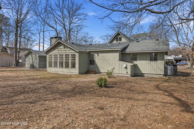 1804 Edgewood Drive, Elizabeth City, NC 27909