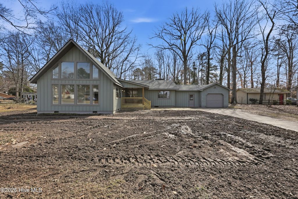 1804 Edgewood Drive, Elizabeth City, NC 27909