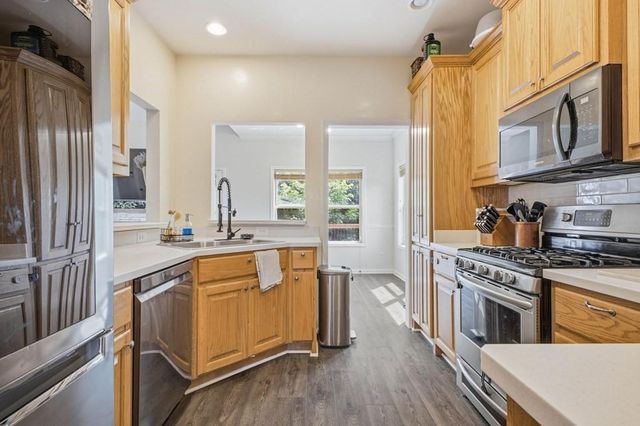 105 Arbor Hills Circle, Talking Rock, GA 30175