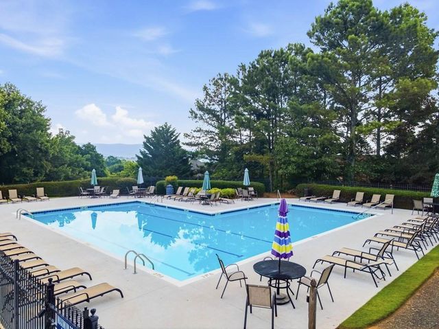 105 Arbor Hills Circle, Talking Rock, GA 30175