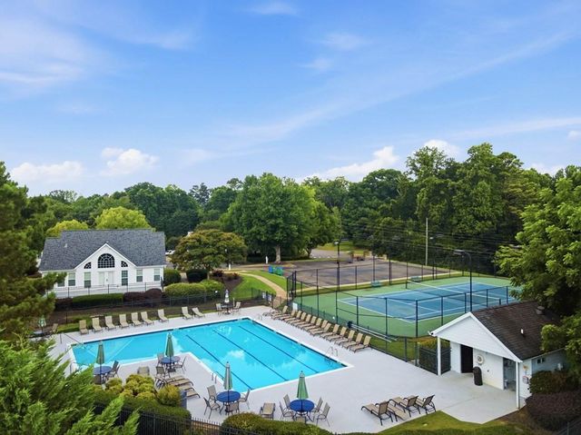 105 Arbor Hills Circle, Talking Rock, GA 30175