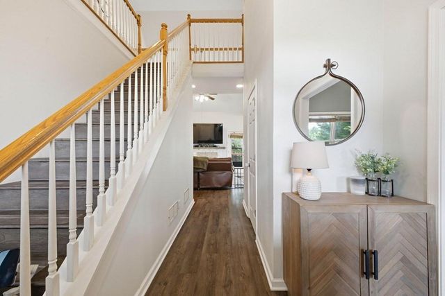 105 Arbor Hills Circle, Talking Rock, GA 30175