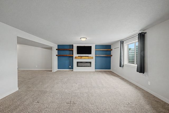 1304 NE 2nd Street, Stuart, IA 50250