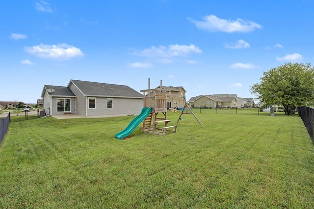 1304 NE 2nd Street, Stuart, IA 50250