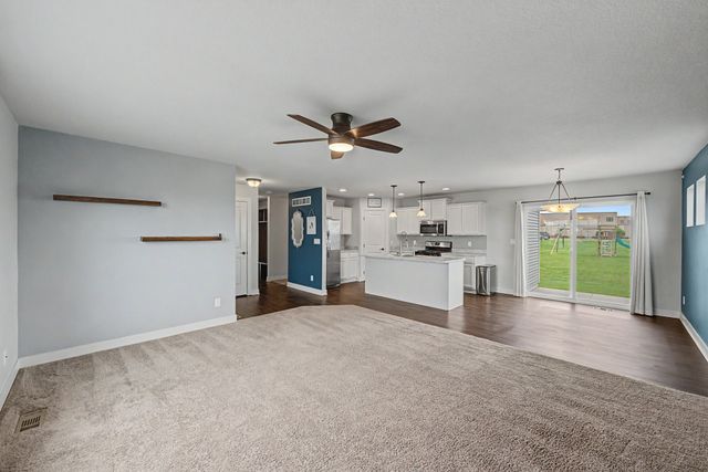 1304 NE 2nd Street, Stuart, IA 50250