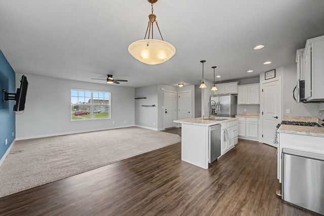 1304 NE 2nd Street, Stuart, IA 50250