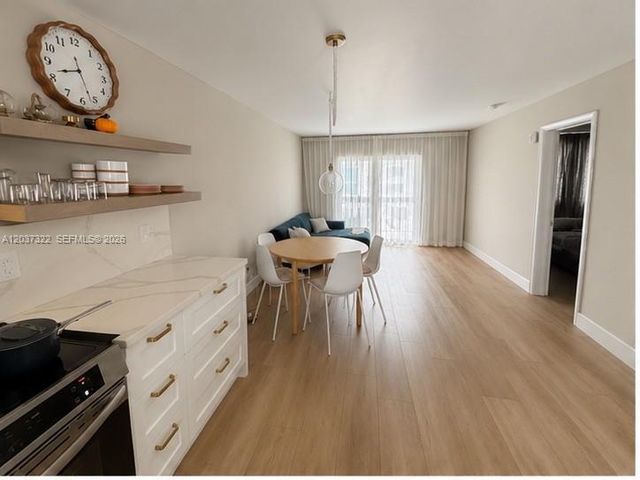 220 Washington Ave 5C, Miami Beach, FL 33139
