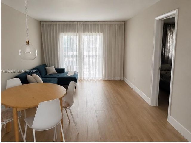 220 Washington Ave 5C, Miami Beach, FL 33139