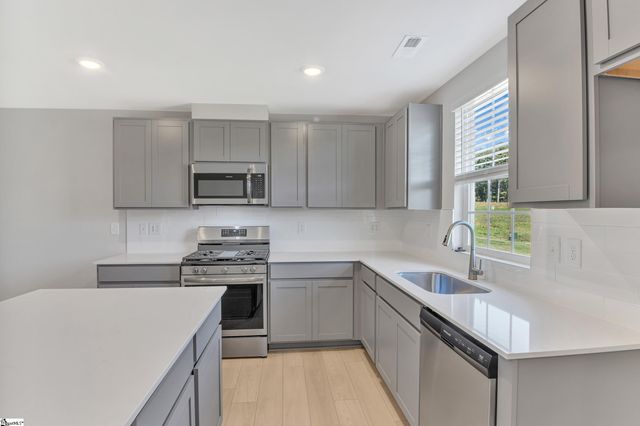 3040 Whispering Willow Court, Inman, SC 29349