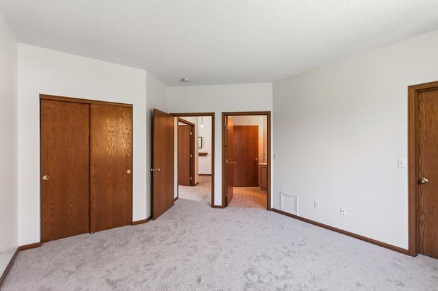 2162 Water Lilly Lane 1002, Eagan, MN 55122