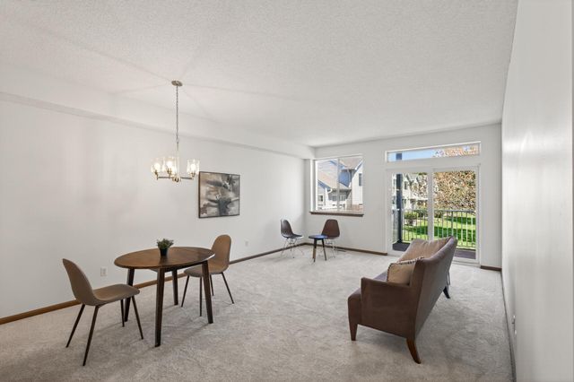 2162 Water Lilly Lane 1002, Eagan, MN 55122