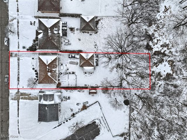 5905 Regency Drive, Parma, OH 44129