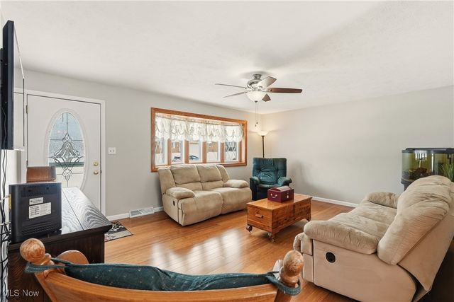 5905 Regency Drive, Parma, OH 44129