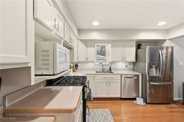 5905 Regency Drive, Parma, OH 44129