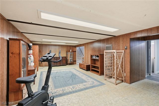 5905 Regency Drive, Parma, OH 44129