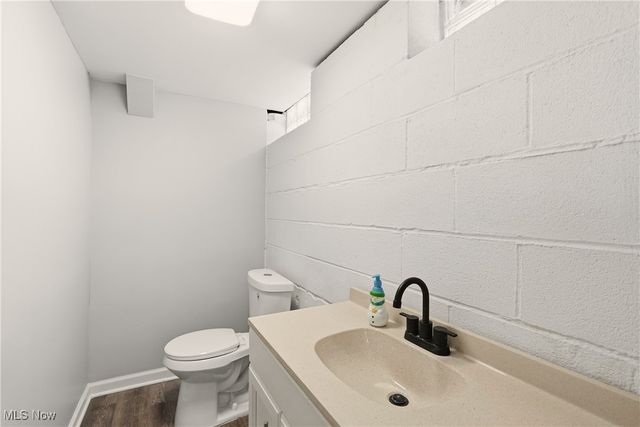 5905 Regency Drive, Parma, OH 44129