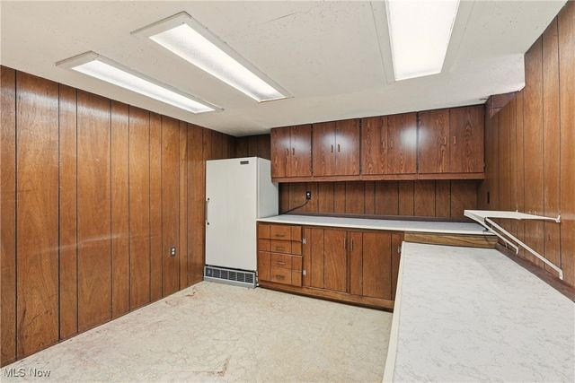 5905 Regency Drive, Parma, OH 44129