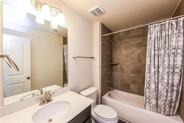 13209 Dartmoor Terrace Drive, Houston, TX 77077