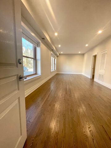 2543 W Iowa Street 3, Chicago, IL 60622